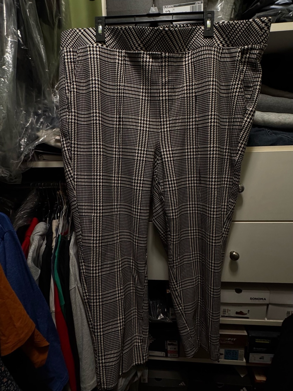 Women’s Black and White Plaid Pants - Torrid Size 4